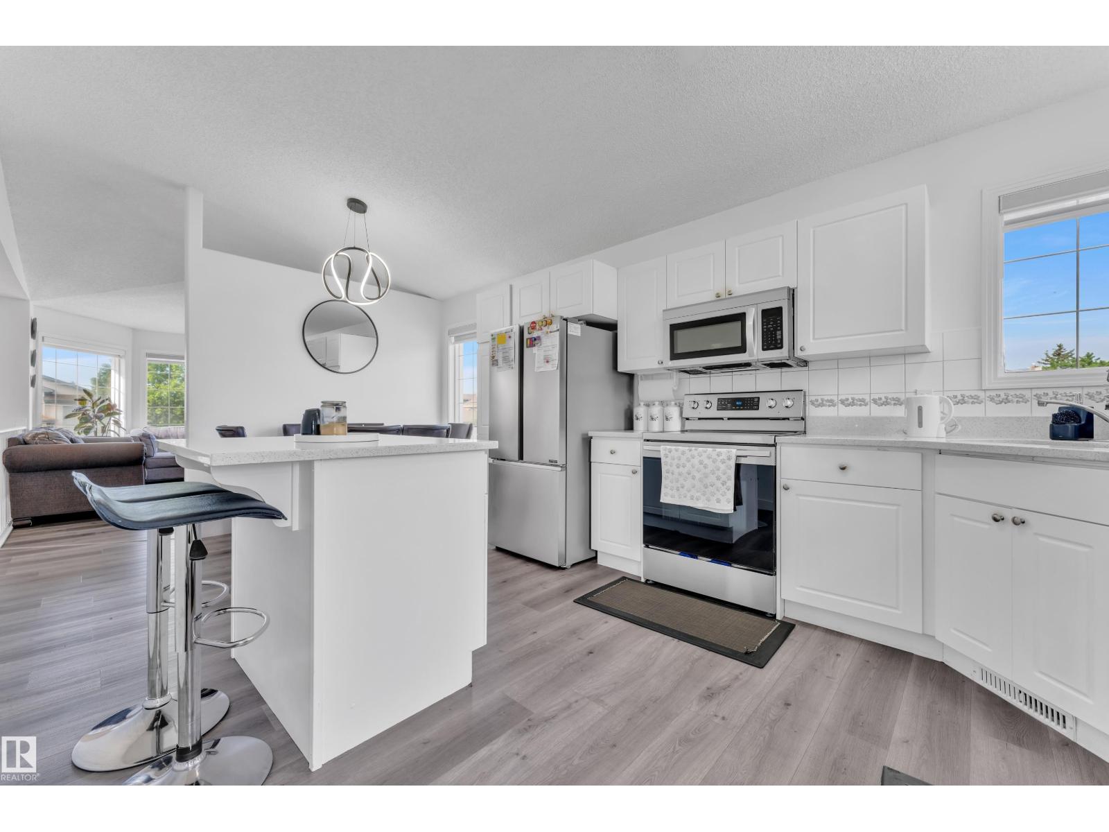 916 JORDAN CR NW - 15