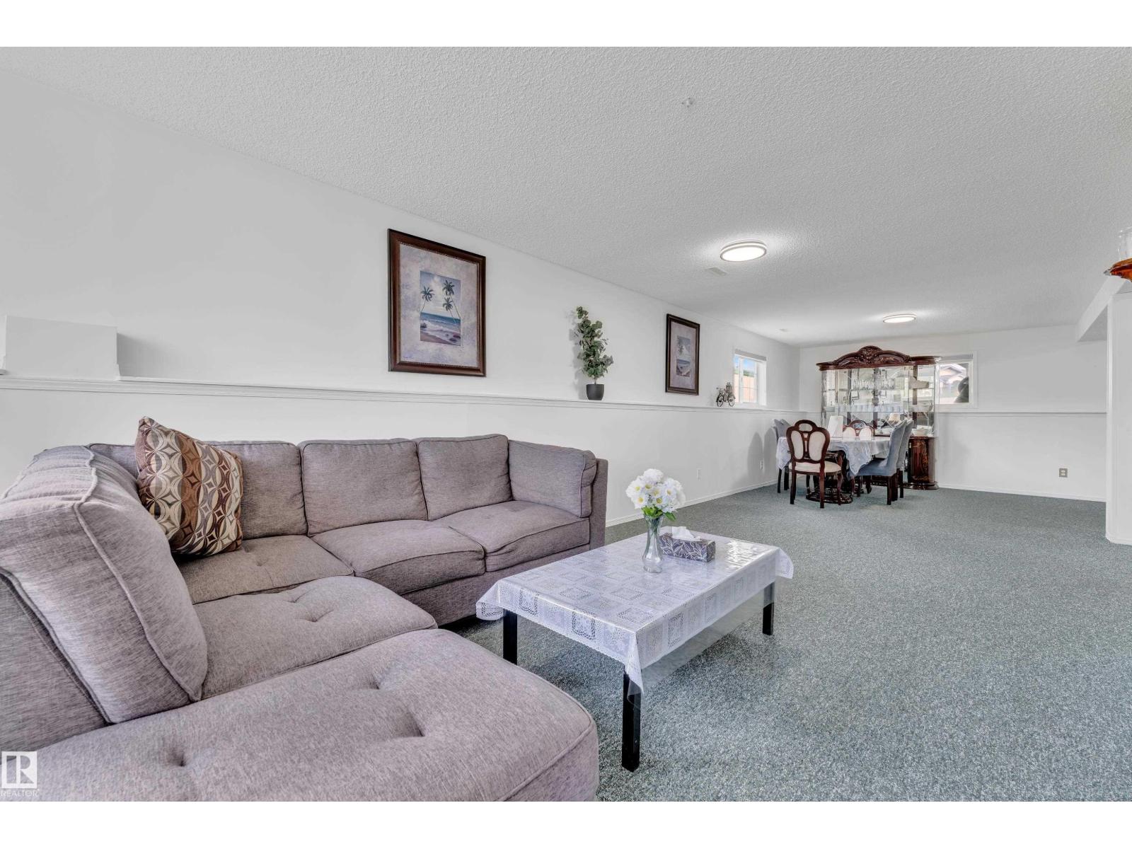 916 JORDAN CR NW - 33
