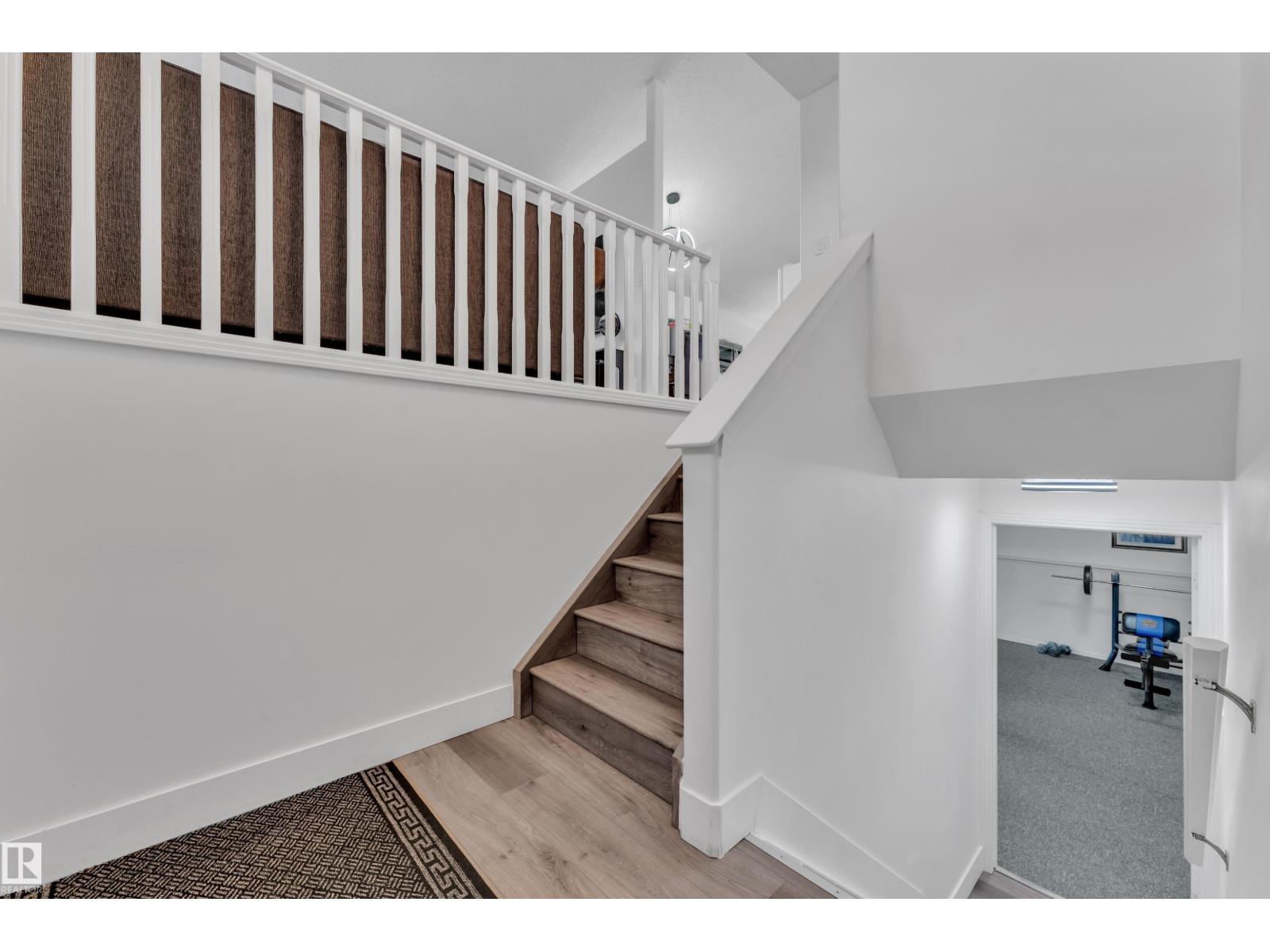 916 JORDAN CR NW - 8