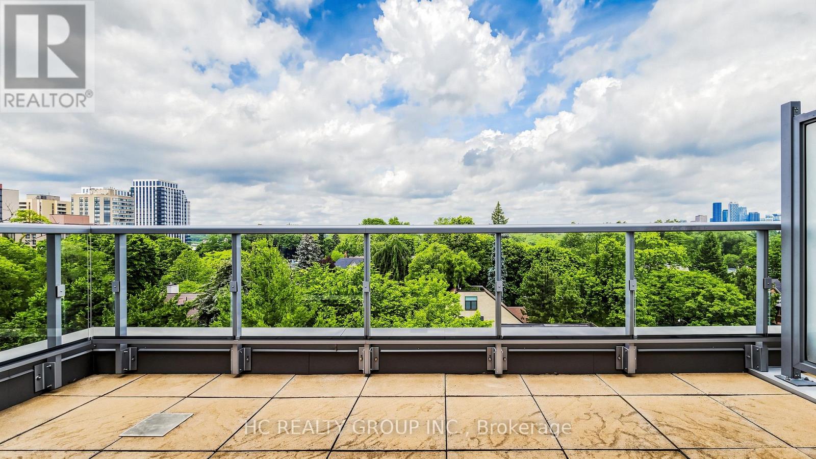 #701 6 PARKWOOD AVENUE - 35