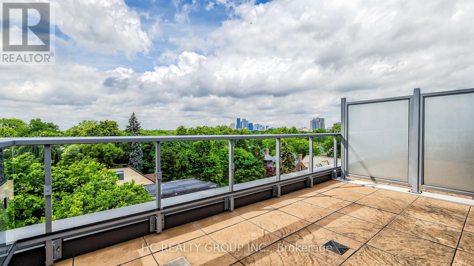#701 6 PARKWOOD AVENUE - 38