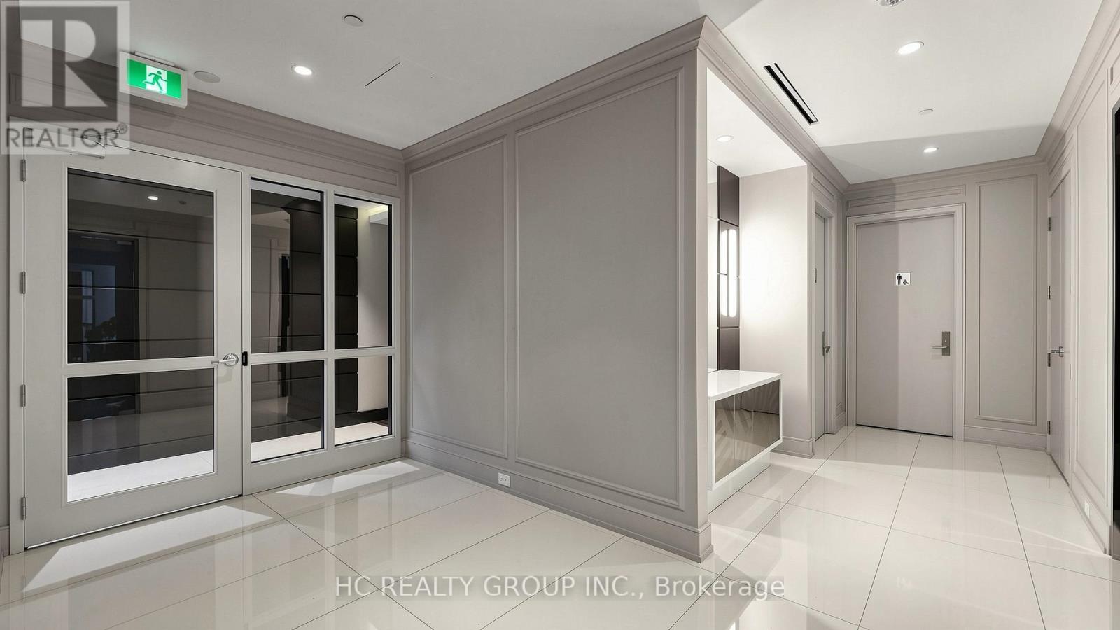 #701 6 PARKWOOD AVENUE - 39