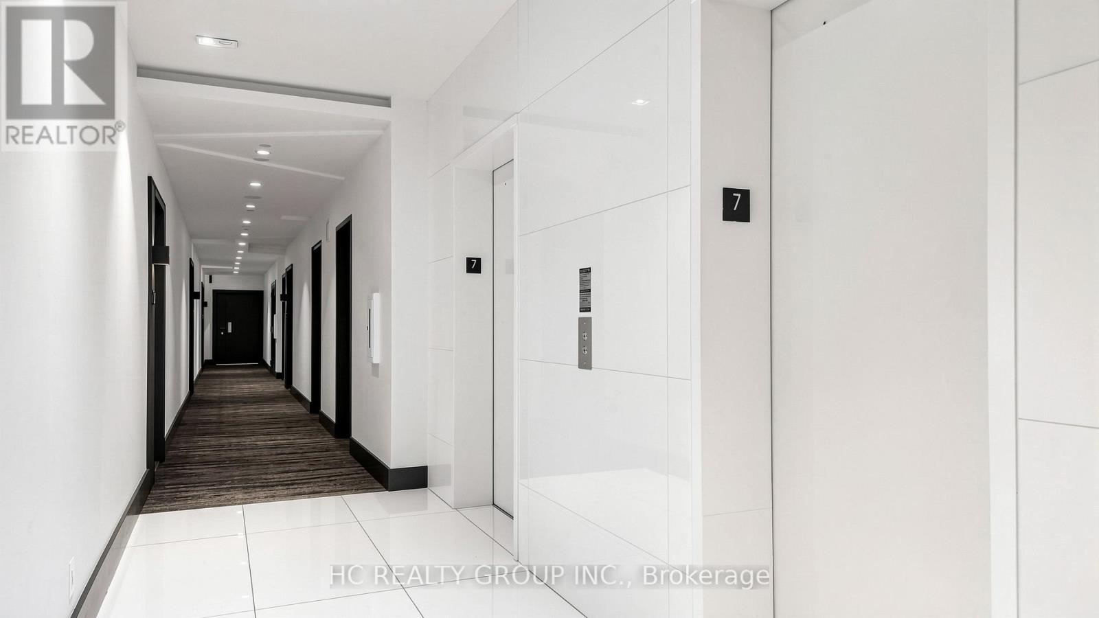 #701 6 PARKWOOD AVENUE - 40