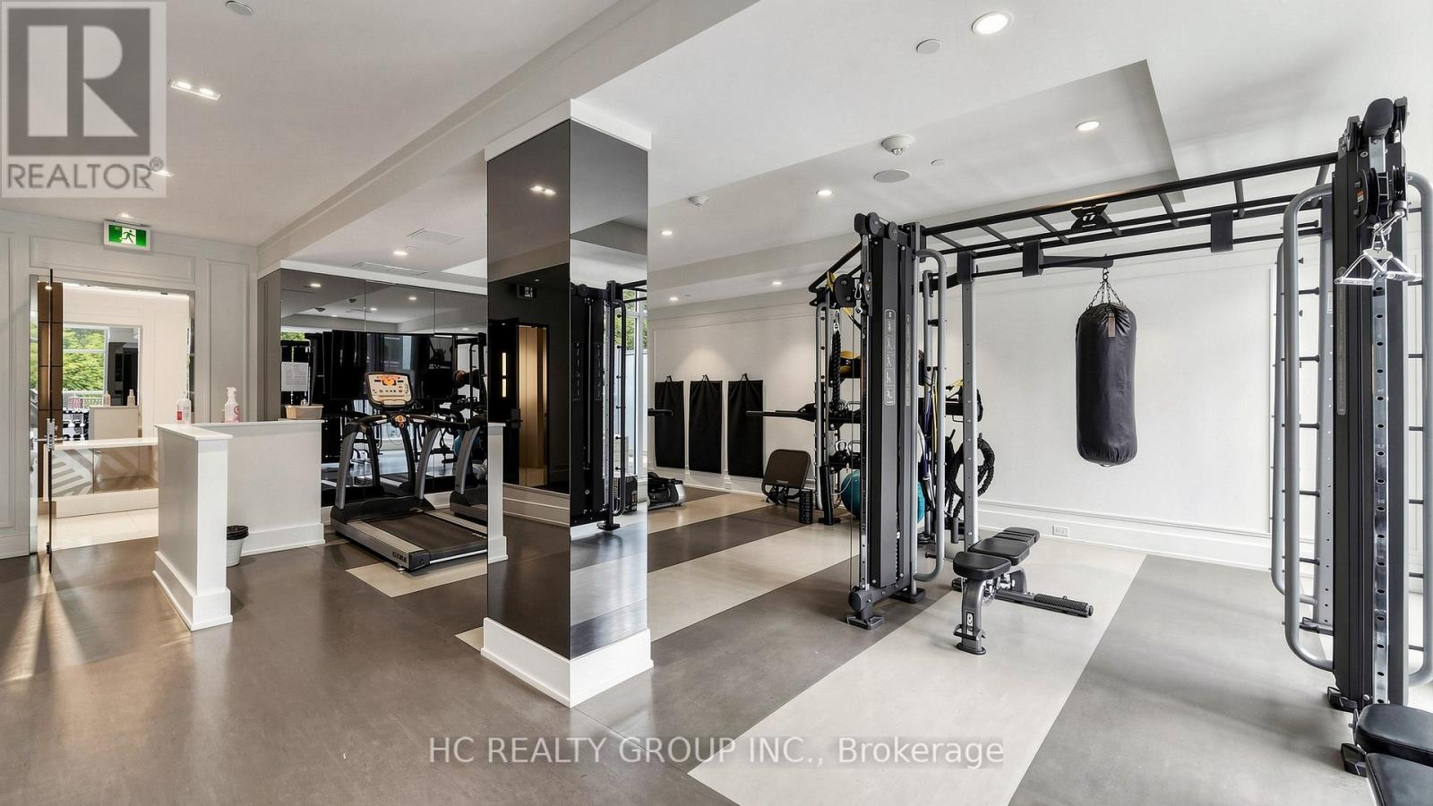 #701 6 PARKWOOD AVENUE - 42