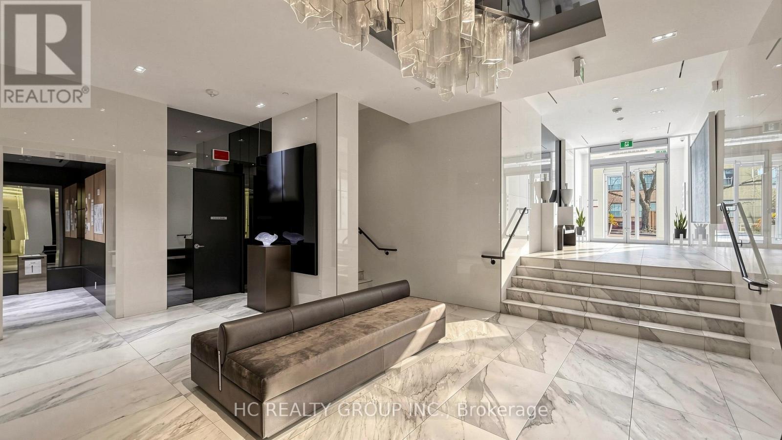 #701 6 PARKWOOD AVENUE - 5