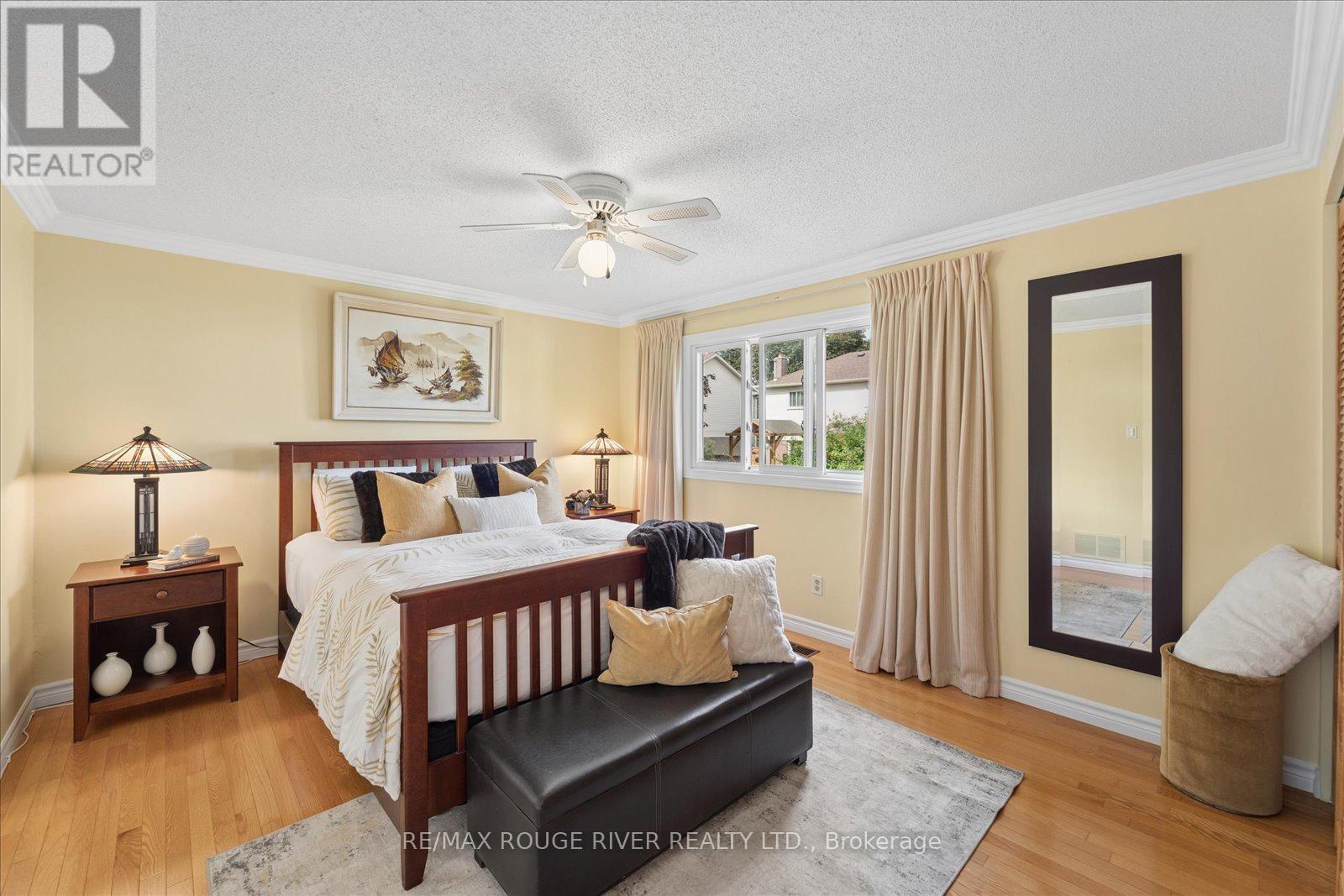 807 RED MAPLE COURT - 11