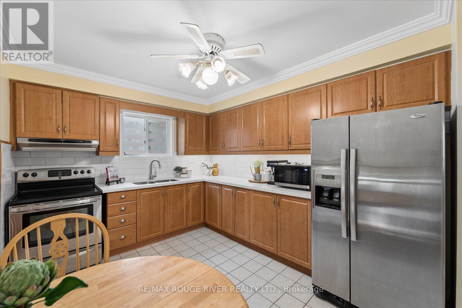 807 RED MAPLE COURT - 8