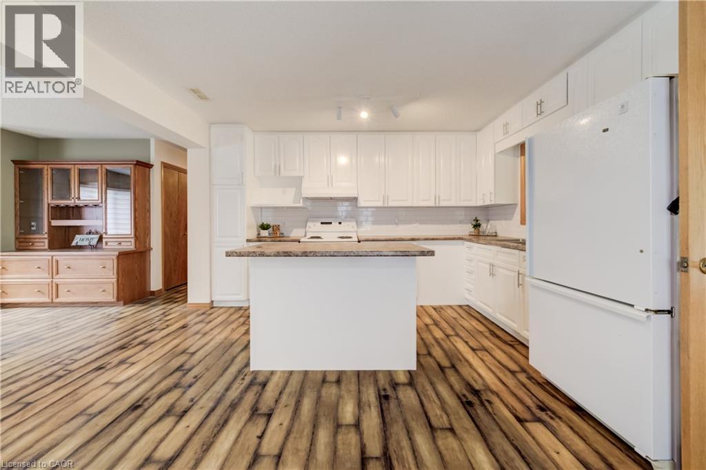 7298 SIDEROAD 8 W - 15