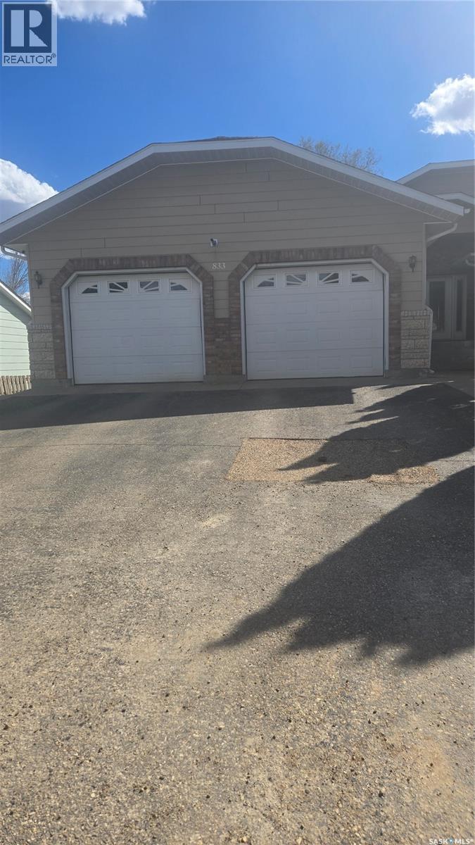 833 Peters AVENUE - 5