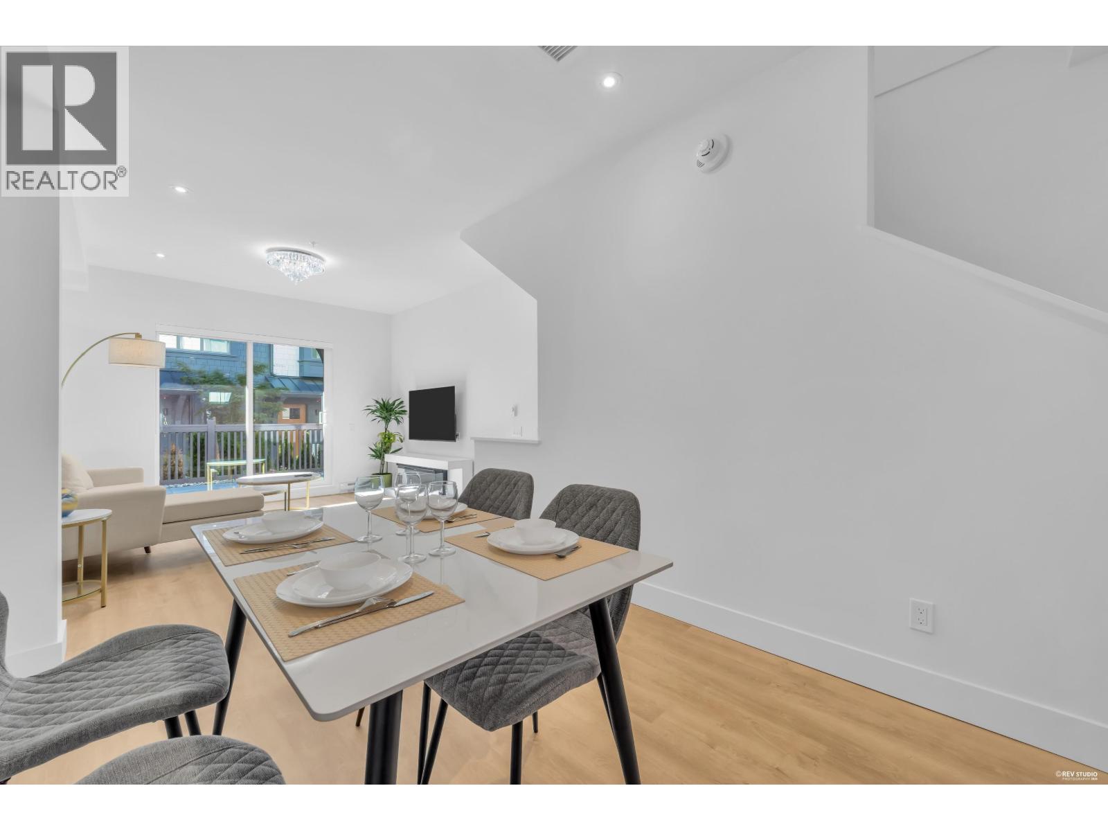 103 2320 EMERY COURT, North Vancouver