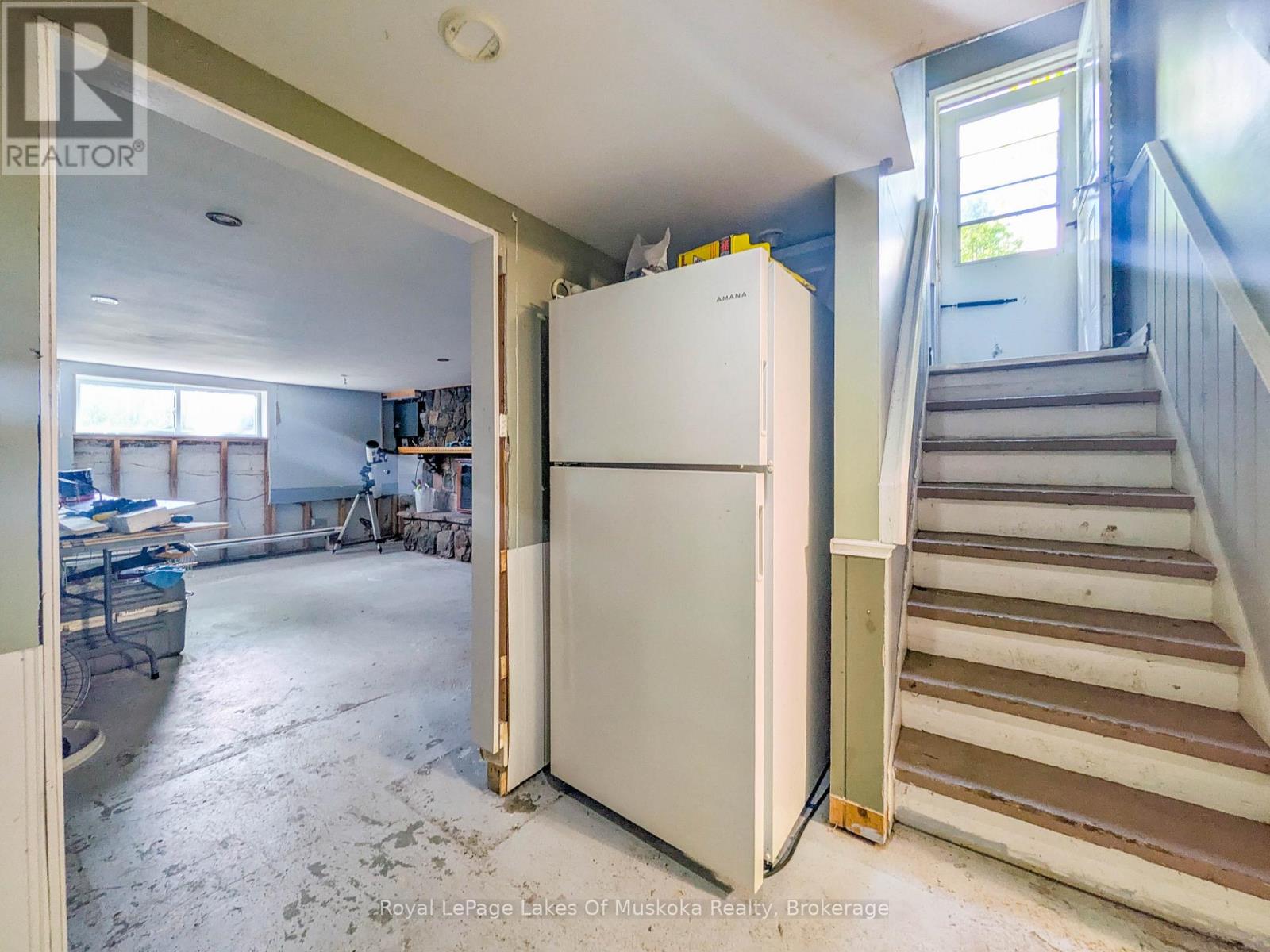 12 VALLEY DRIVE - 25