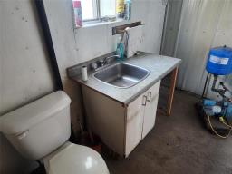 137 Main Street, South Junction, MB R0A1Y0 Photo 9