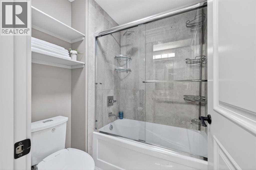52 Wentworth Crescent SW - 33