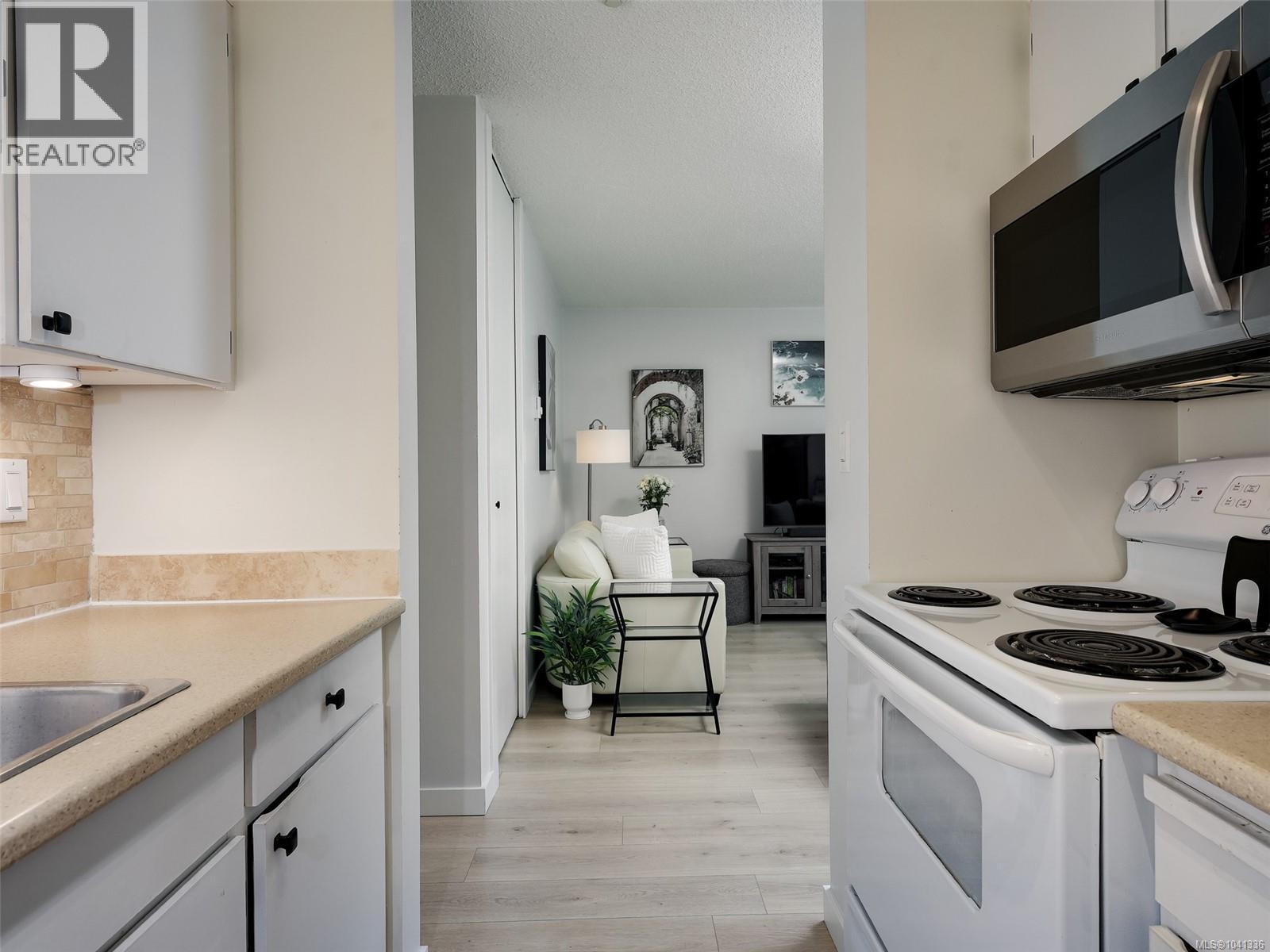 #103 327 Maitland St - 8