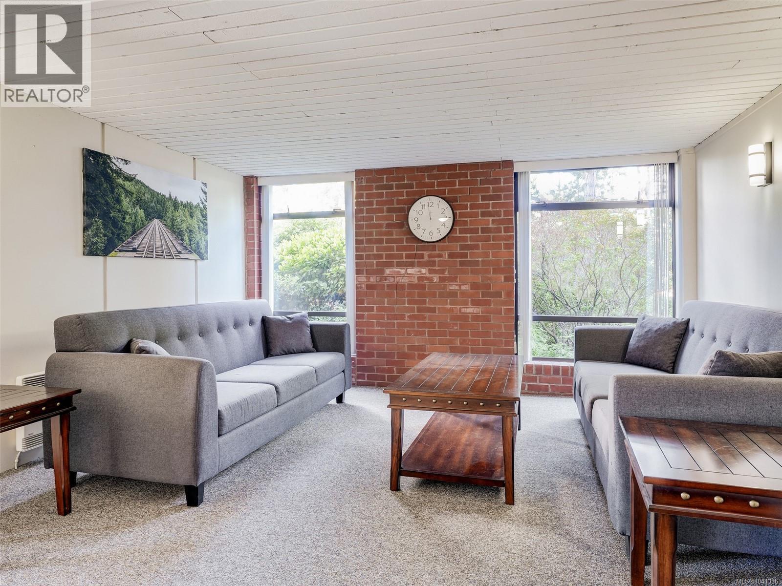 #103 327 Maitland St - 23