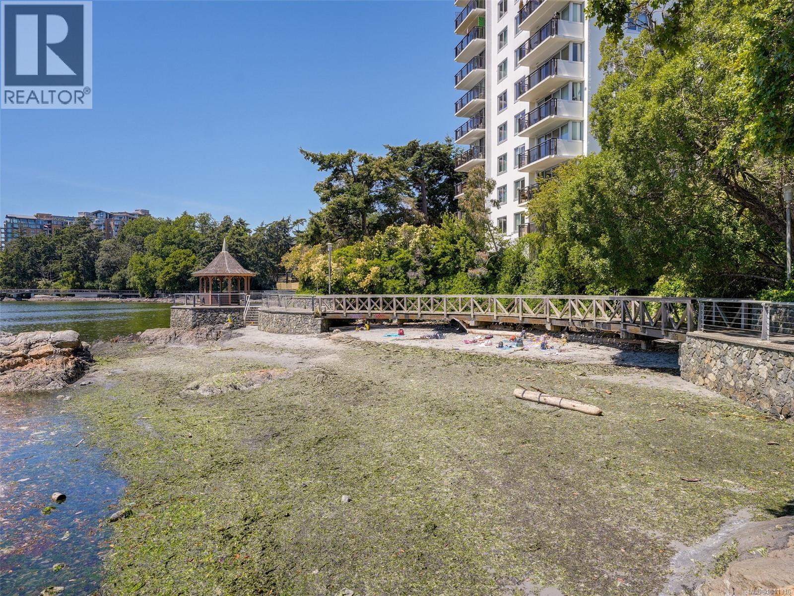 #103 327 Maitland St - 29