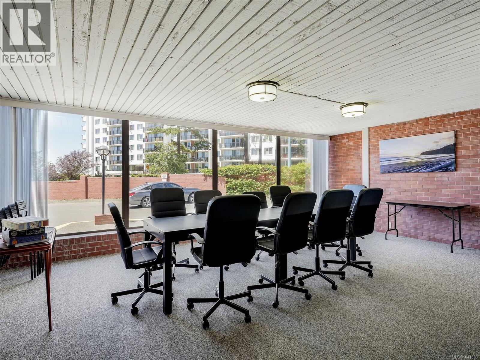 #103 327 Maitland St - 22