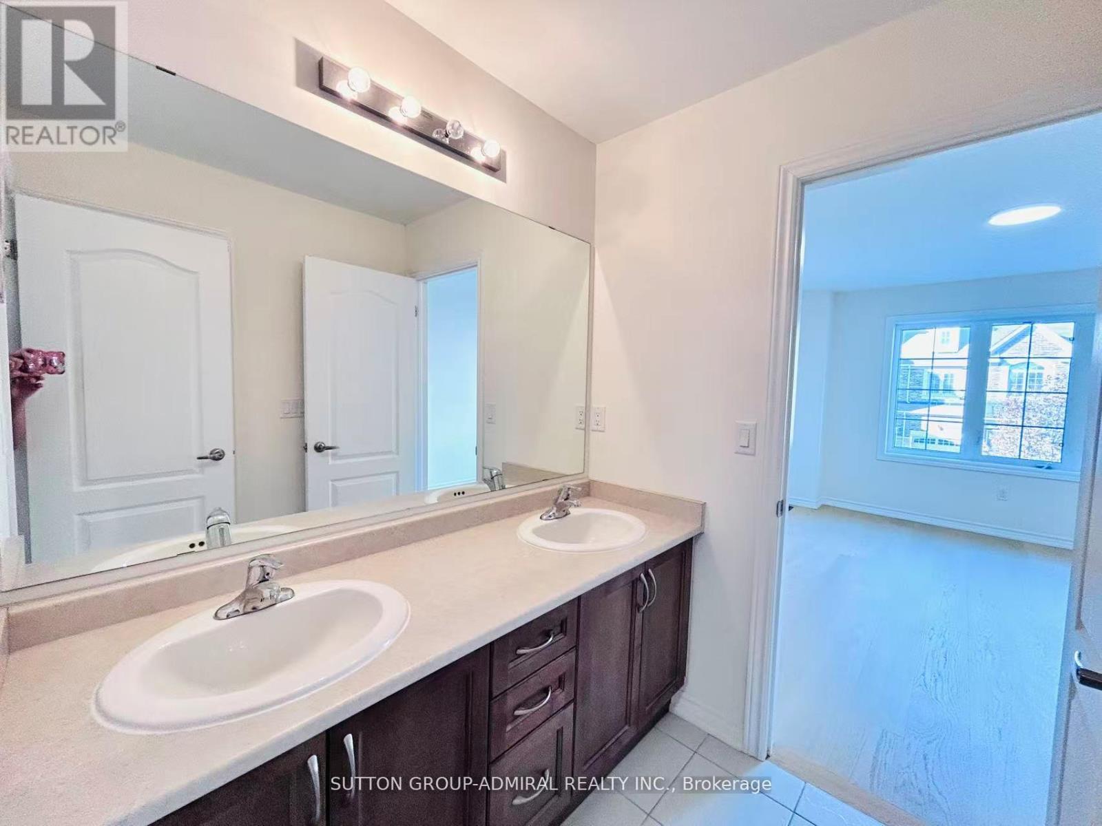 81 LIVANTE COURT - 40