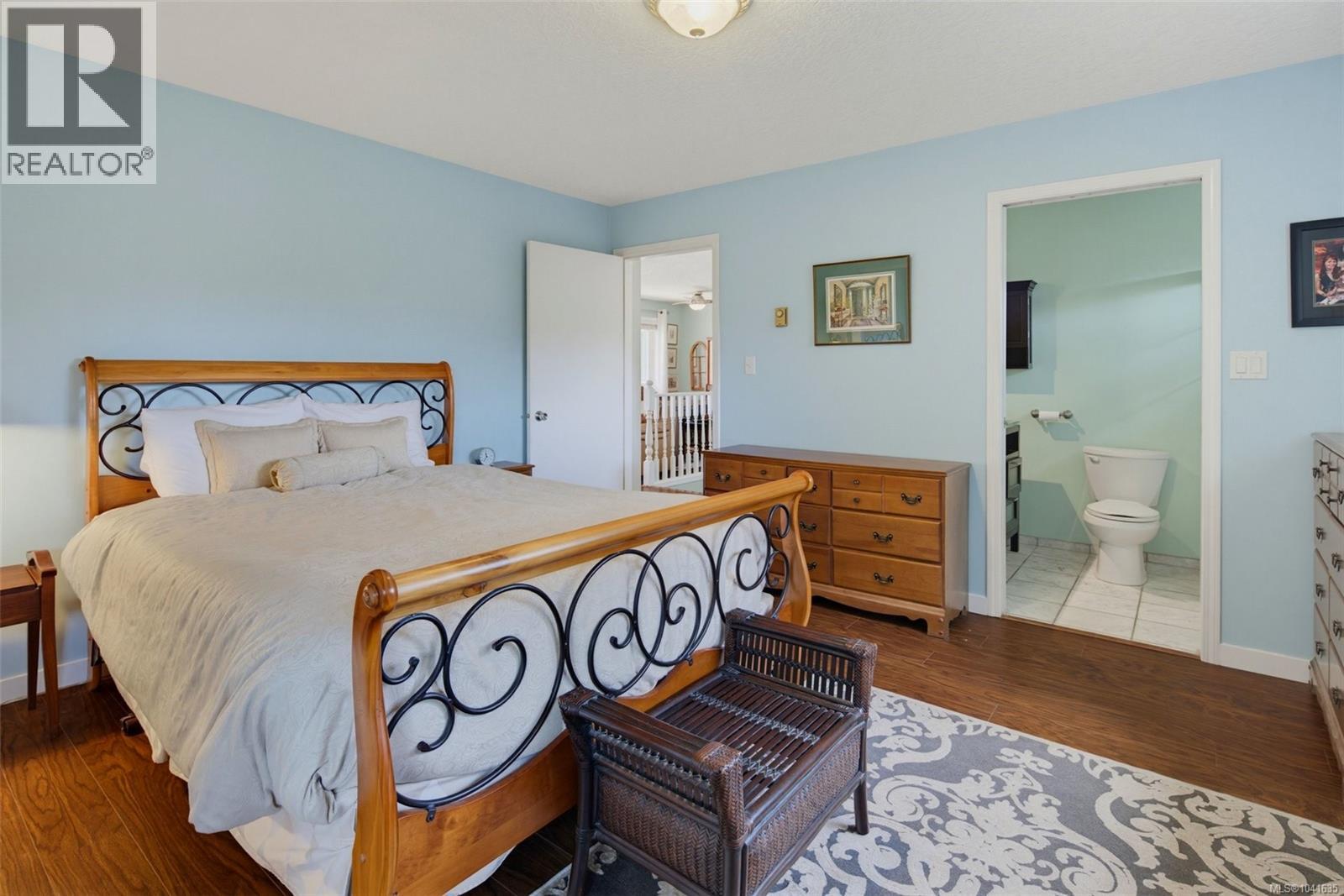  4255 Moorpark Place, Saanich