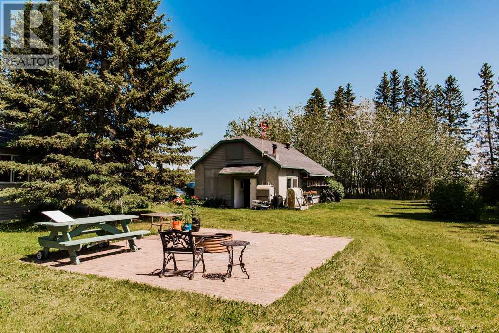 705022 Range Road 111A - photo 2