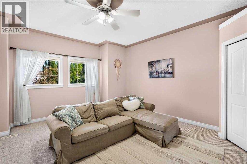 165 Strathlea Place SW — photo 28