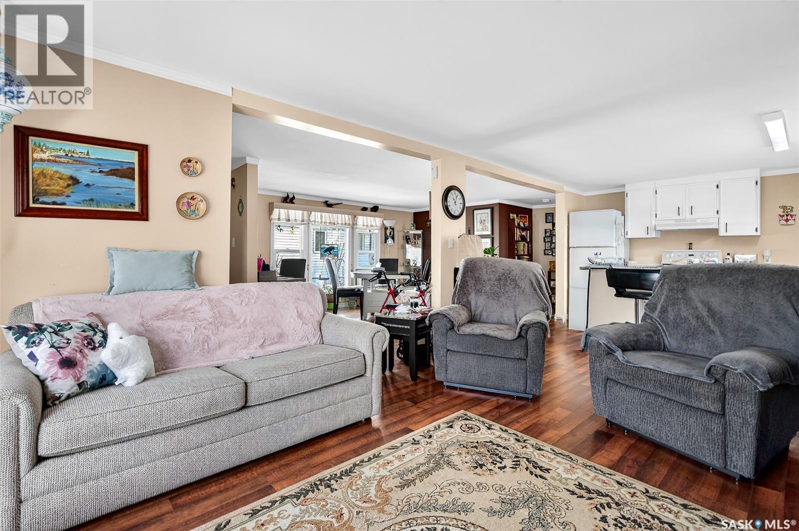 #B19 1455 9th AVENUE NE - 10