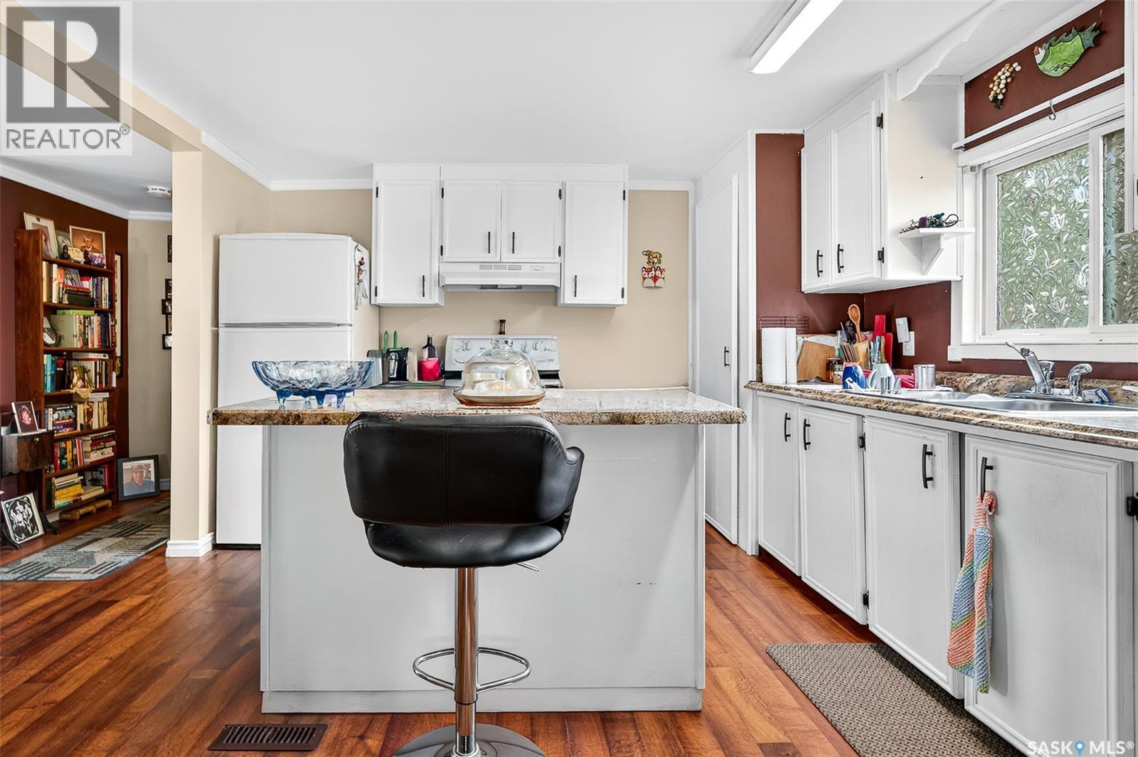 #B19 1455 9th AVENUE NE - 11