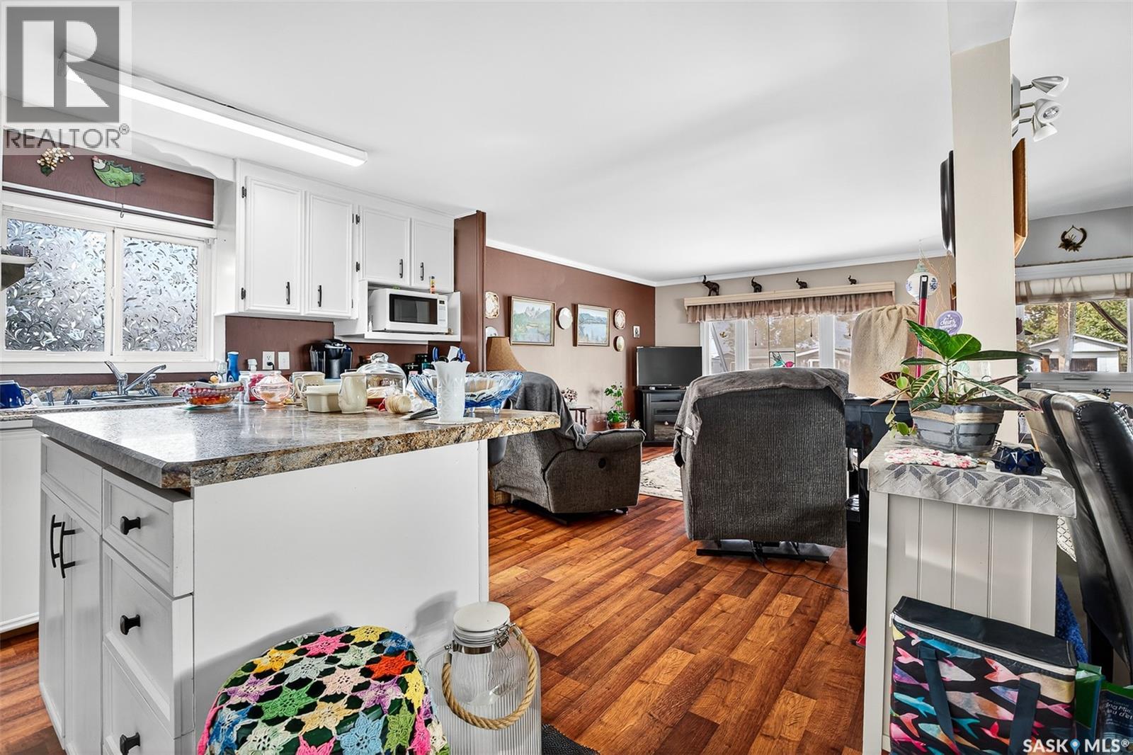 #B19 1455 9th AVENUE NE - 17