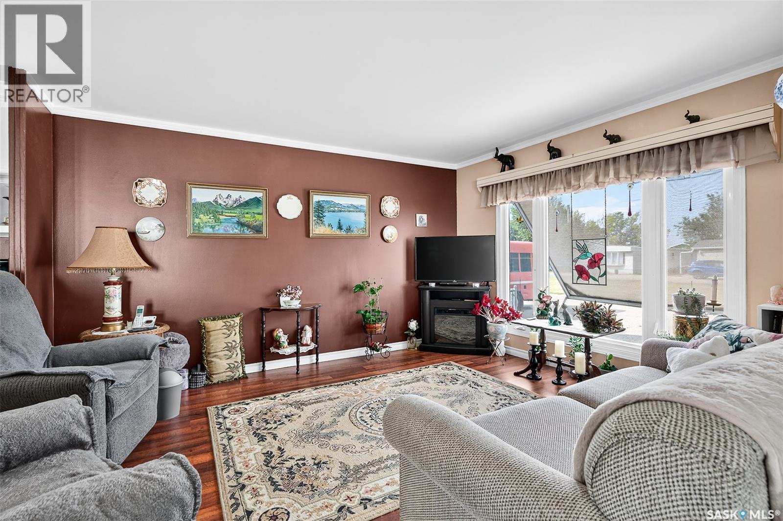 #B19 1455 9th AVENUE NE - 8