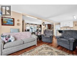 #b19       1455 9th Avenue Ne, Moose Jaw, SK S6H1C6 Photo 10