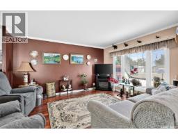 Laundry room - #b19       1455 9th Avenue Ne, Moose Jaw, SK S6H1C6 Photo 8