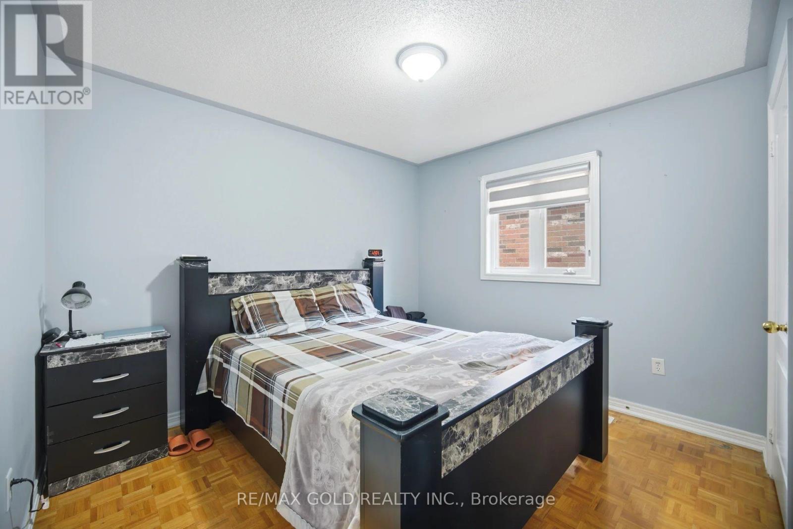 23 MILLSBOROUGH ROAD - 34