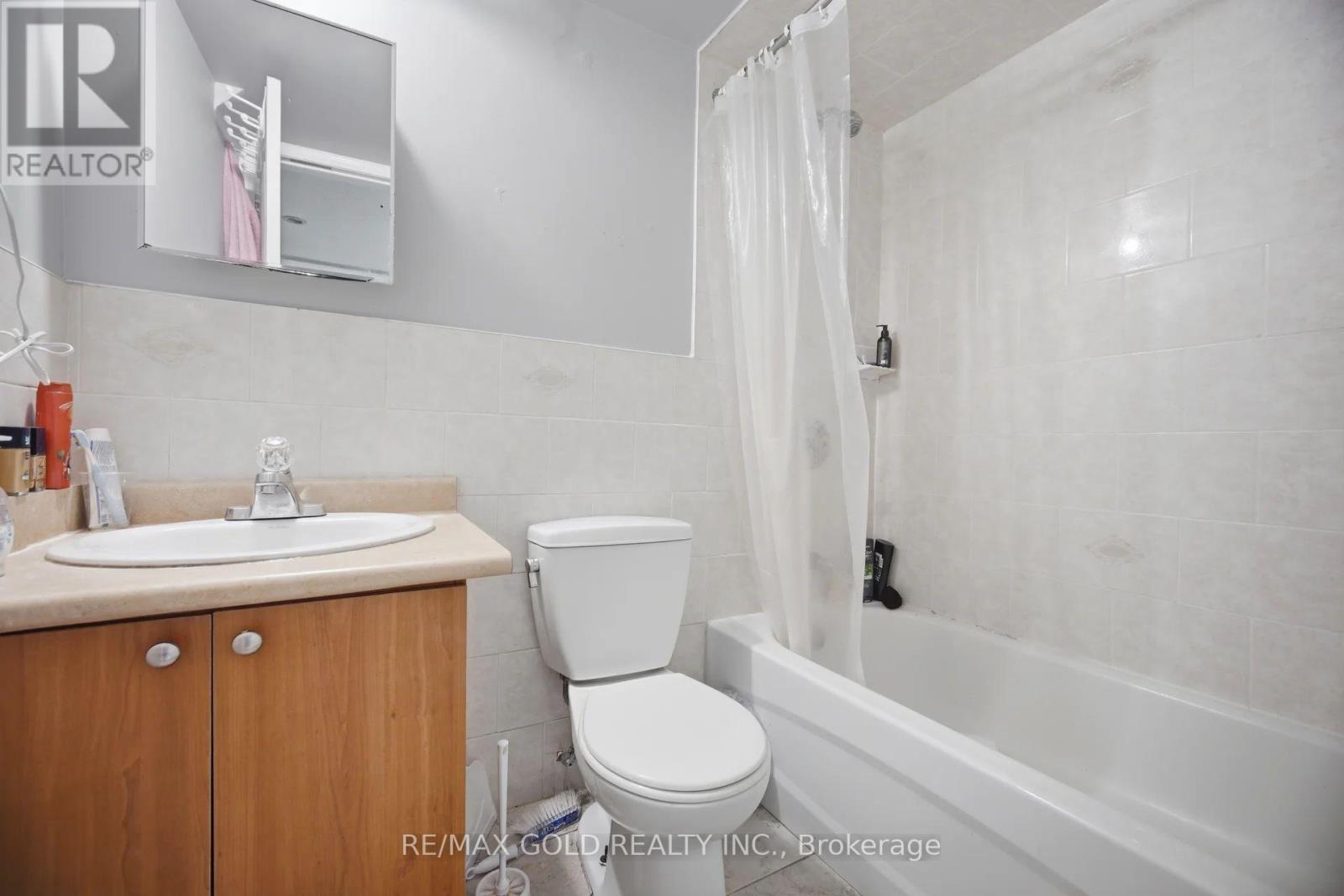 23 MILLSBOROUGH ROAD - 44
