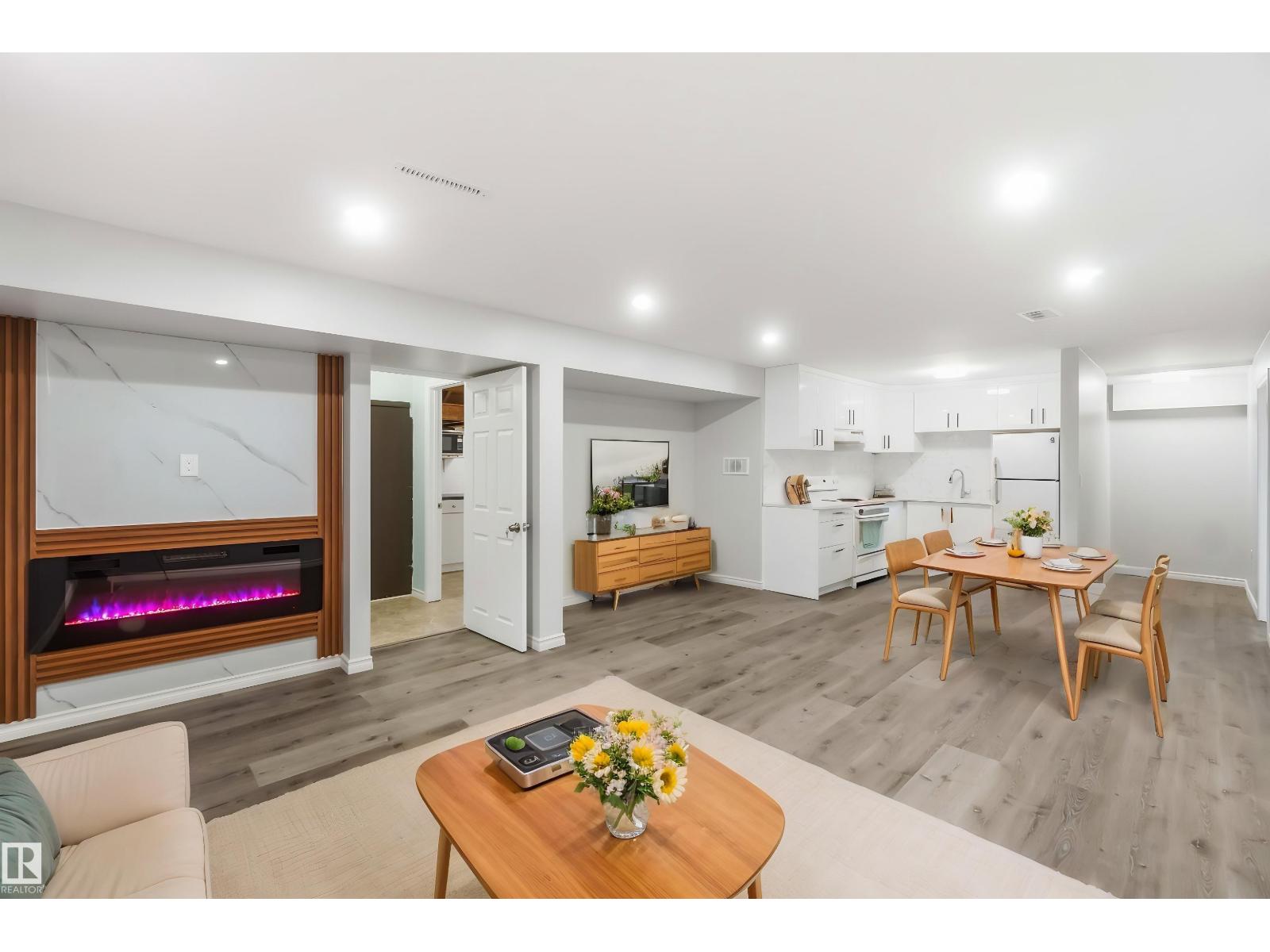 13303 58 ST NW - 8
