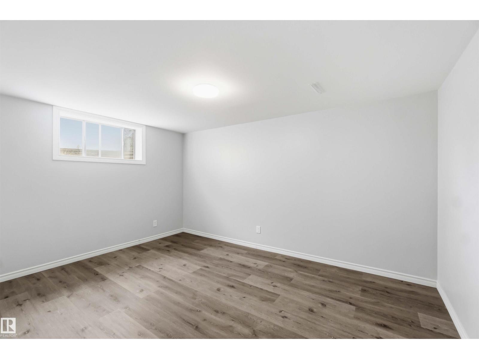 13303 58 ST NW - 39