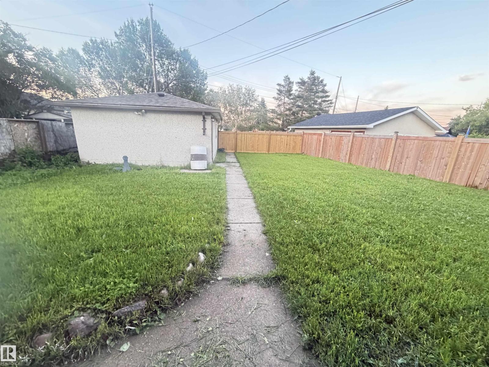 13303 58 ST NW - 71