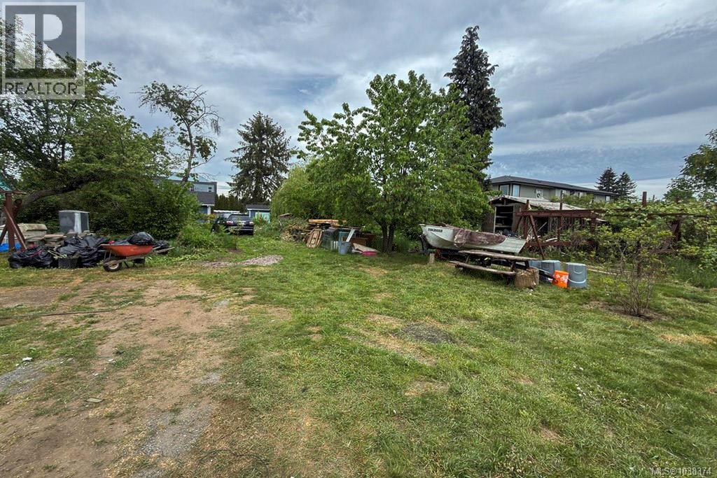 1621 Redwood St - 12