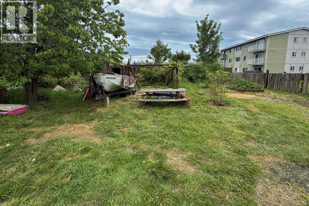 1621 Redwood St - 13