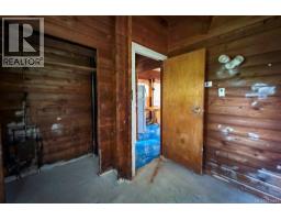 Living room - 1621 Redwood St, Campbell River, BC V9W3K7 Photo 6
