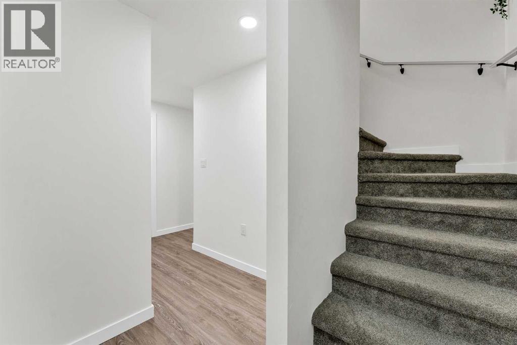 100 Somerside Way SE — photo 36