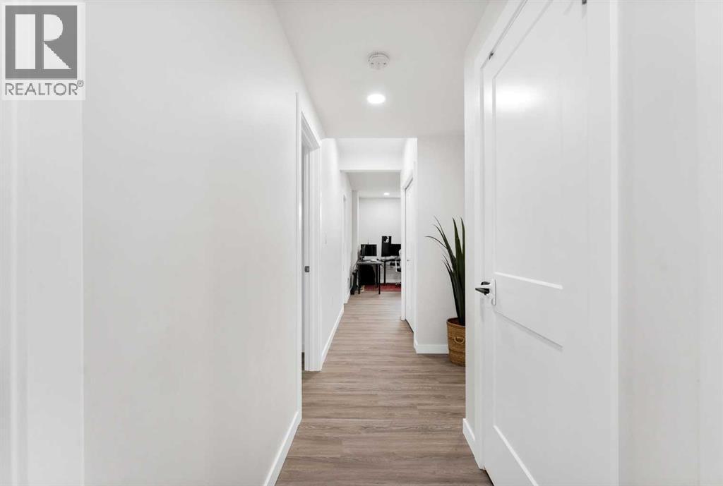 100 Somerside Way SE — photo 37