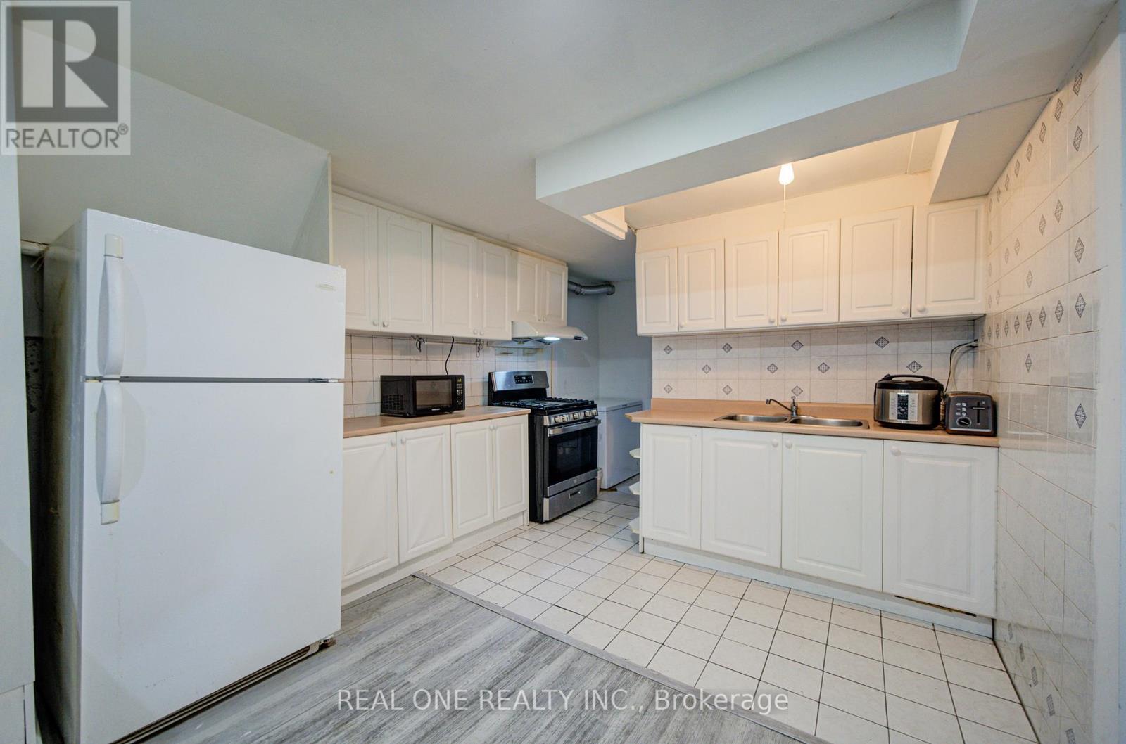 151 FAWCETT TRAIL - 26