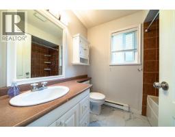12208 Mctavish Place, Maple Ridge, BC V2X8L8 Photo 14