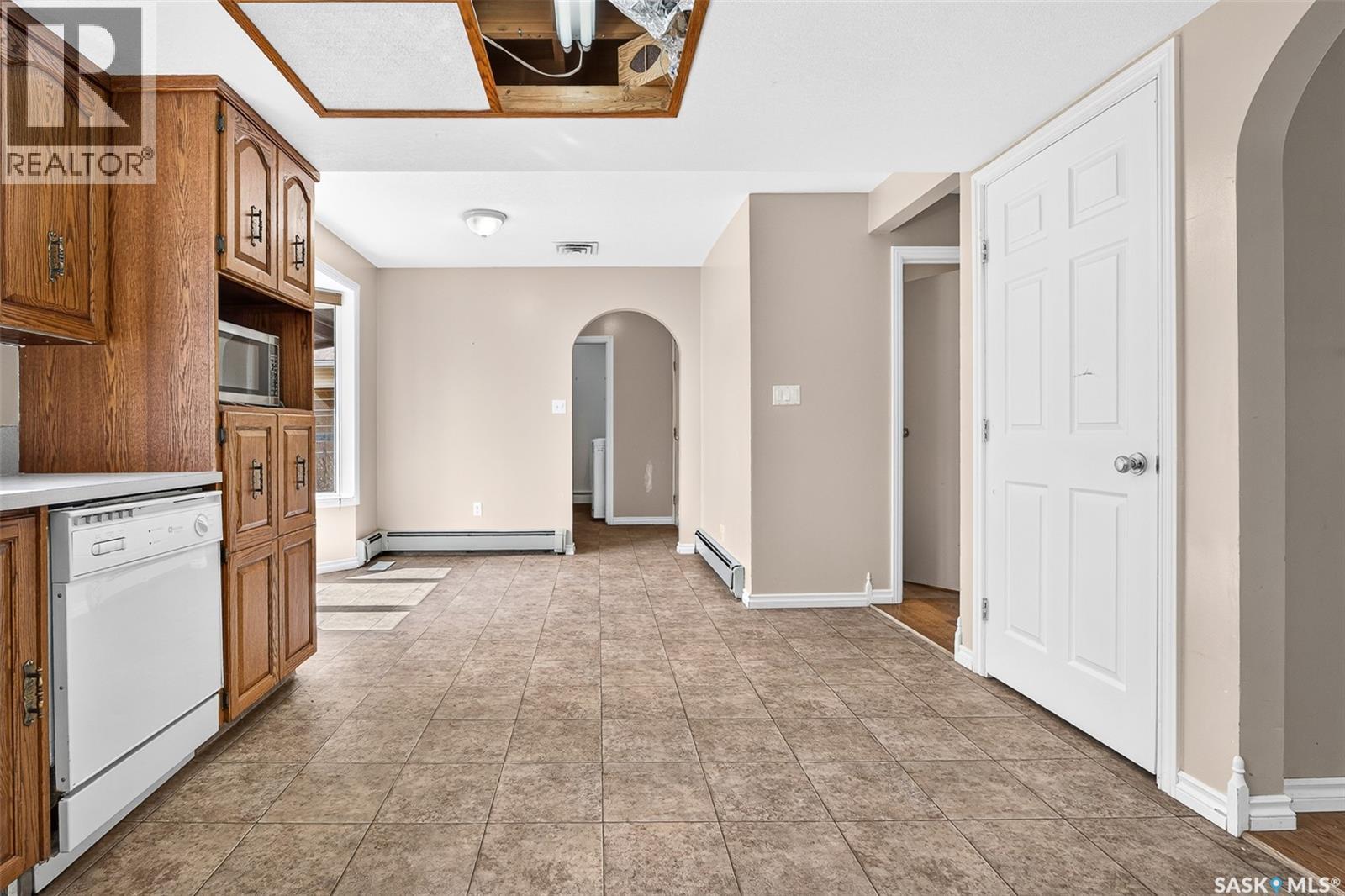 1309 Regal CRESCENT - 17