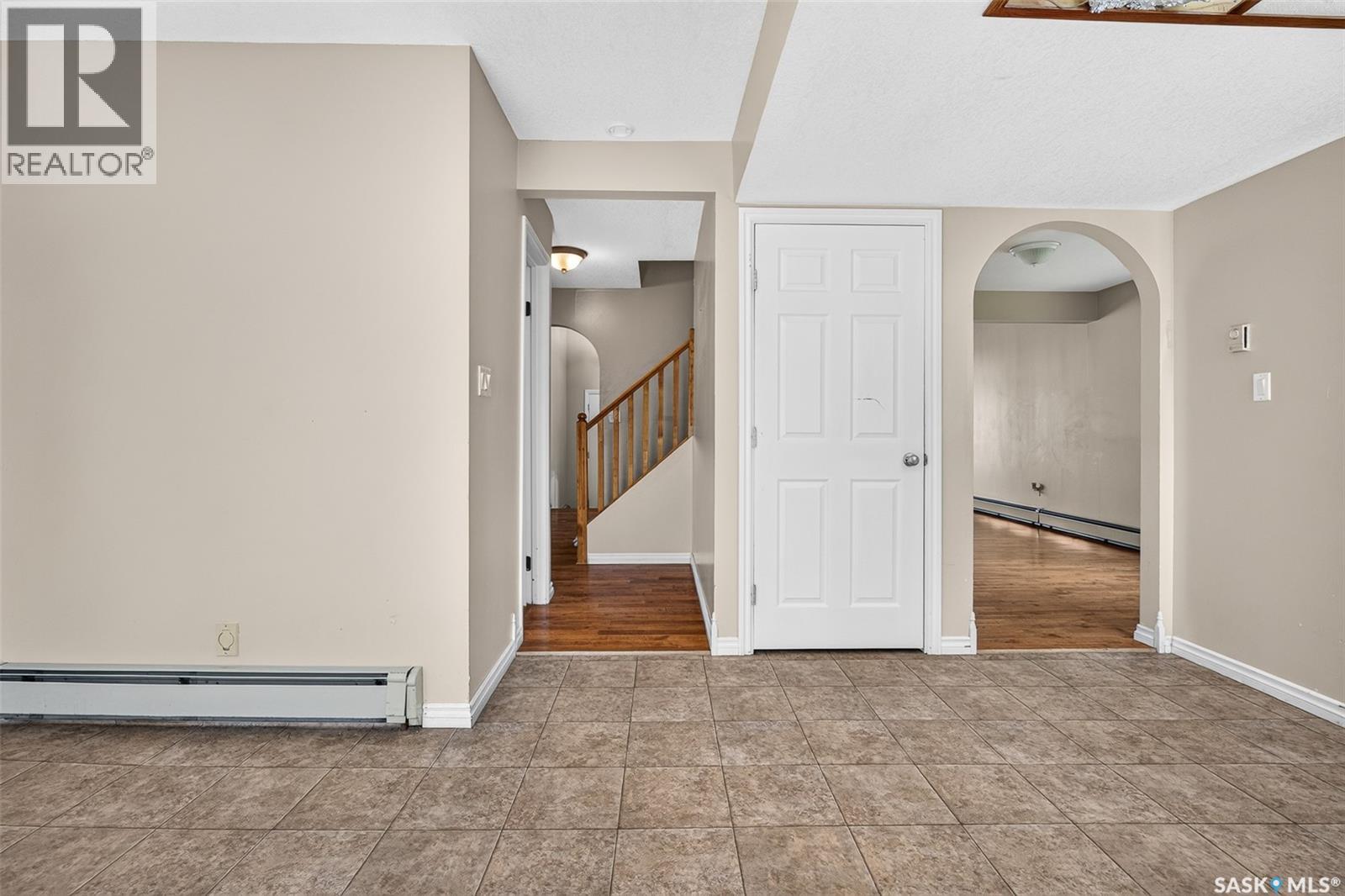 1309 Regal CRESCENT - 18