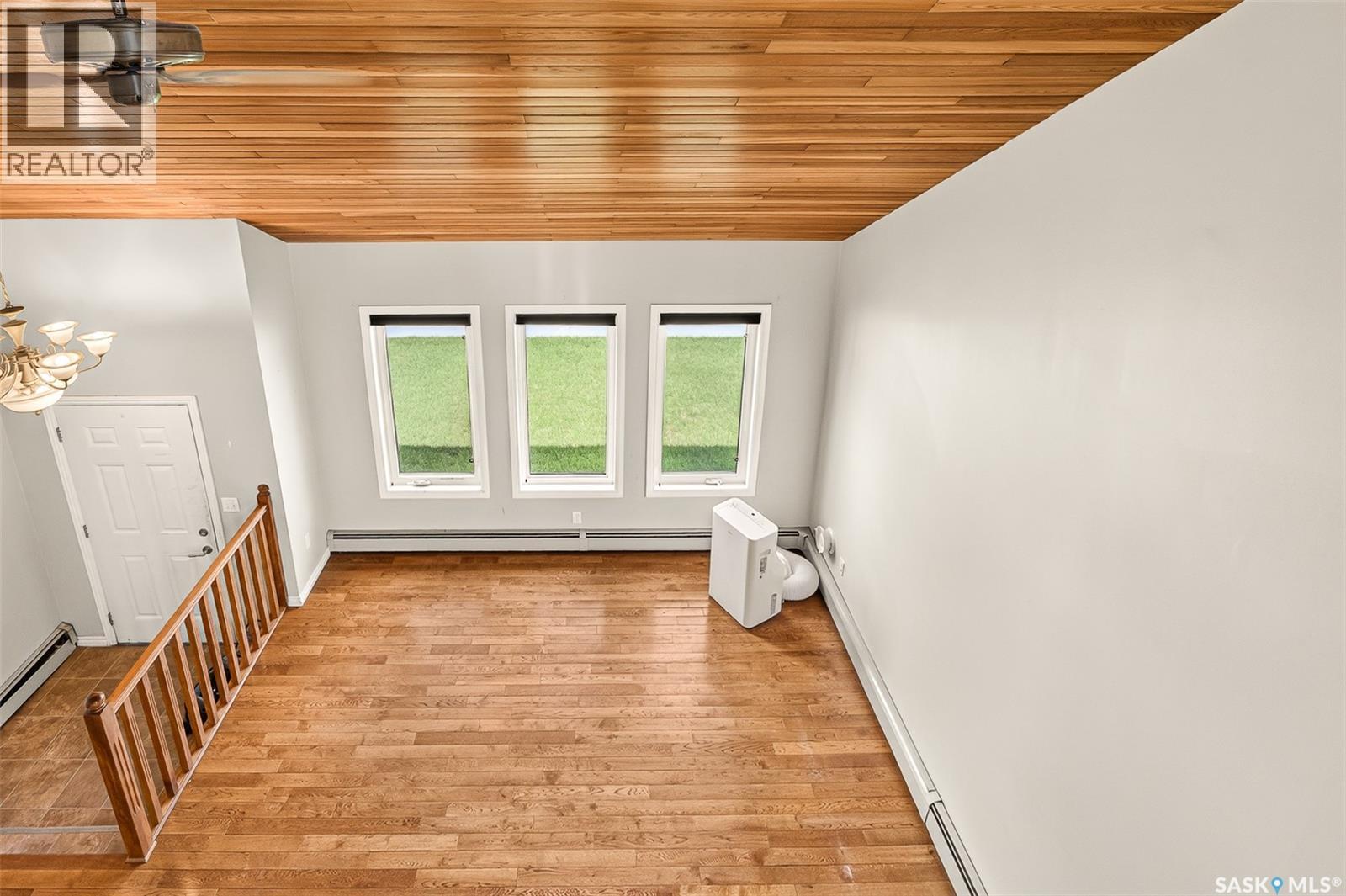 1309 Regal CRESCENT - 25