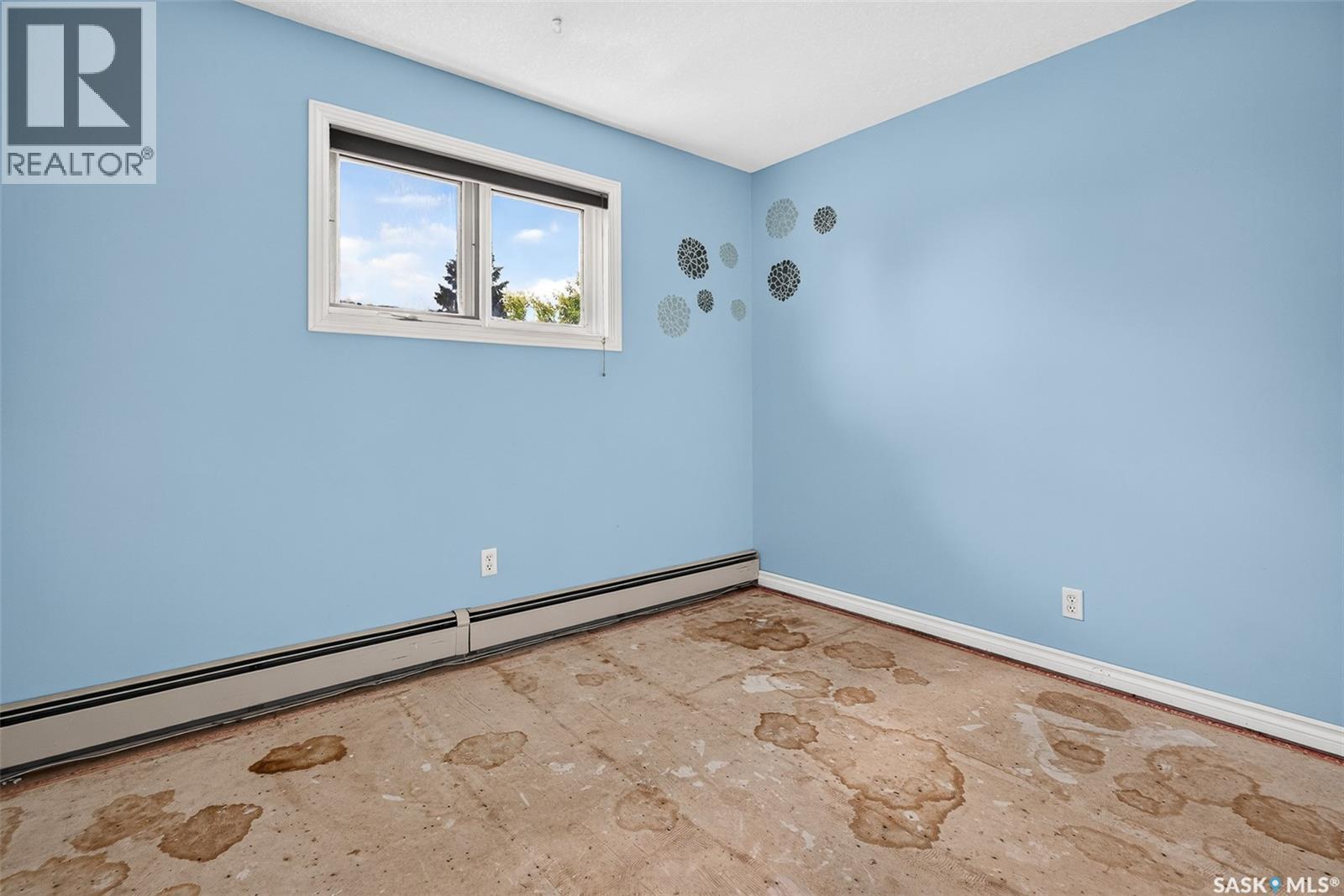 1309 Regal CRESCENT - 28