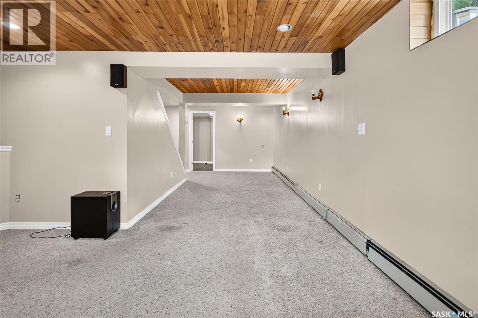 1309 Regal CRESCENT - 41