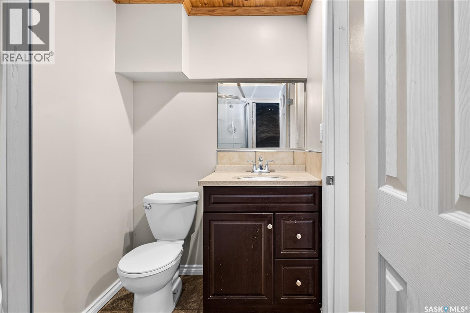 1309 Regal CRESCENT - 45