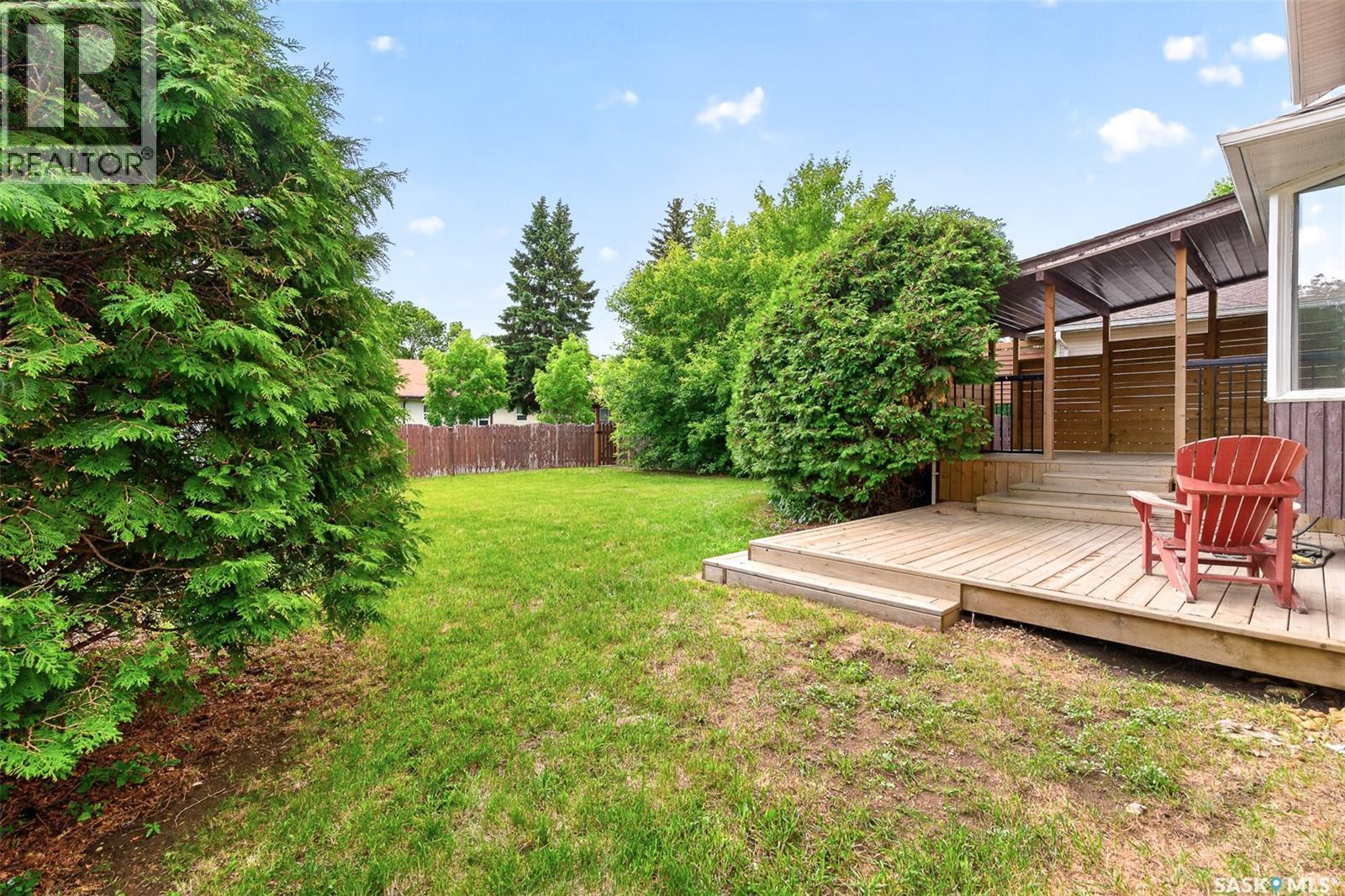 1309 Regal CRESCENT - 55